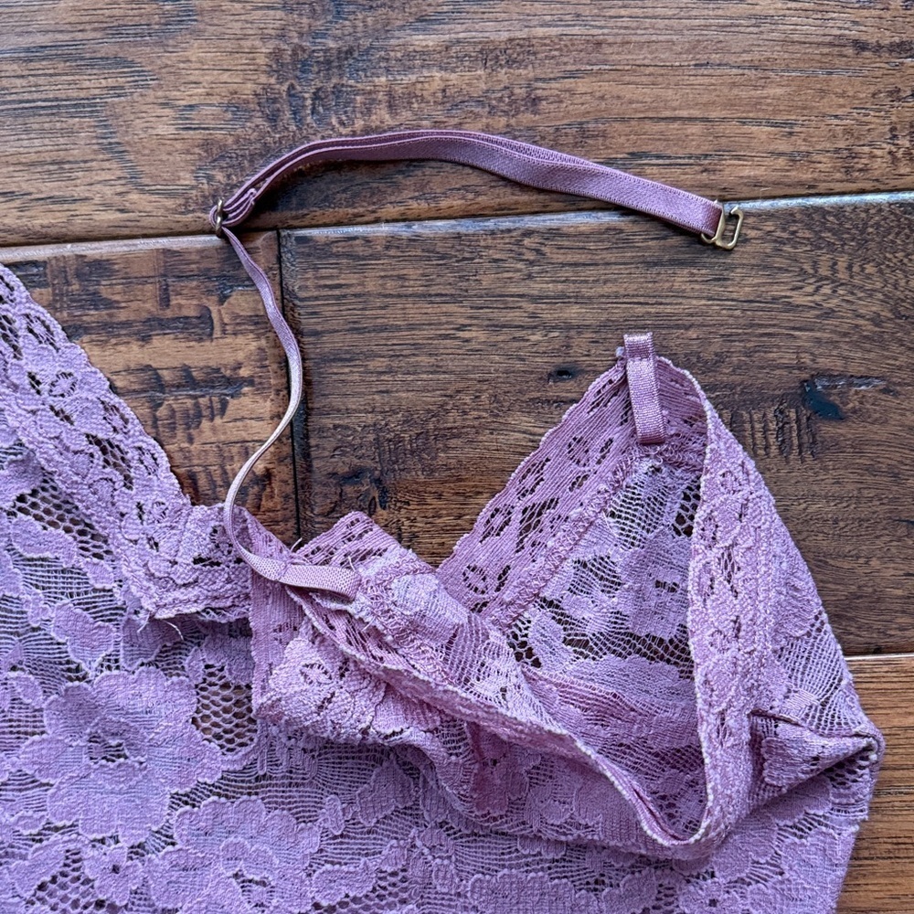 NWOT Anthropologie V-neck Sabrina Lace Bodysuit one piece, pink , size small - Picture 4 of 8